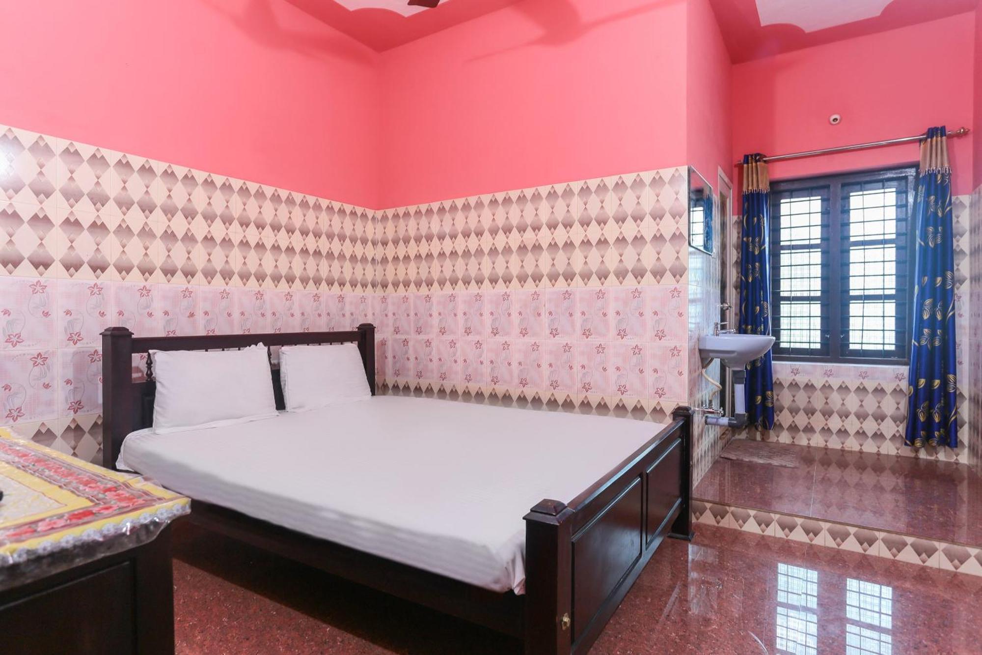 Hotel O Sree Bhadra Tourist Home Kollam Zewnętrze zdjęcie